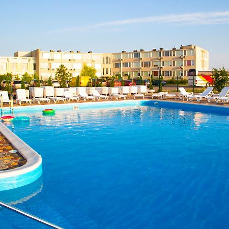 Hotel Promenad Zatoka Luaran gambar