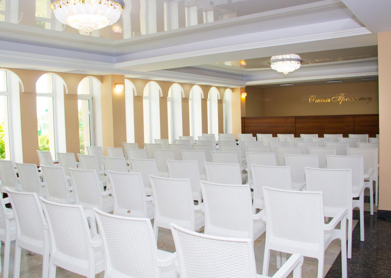 Hotel Promenad Zatoka Luaran gambar