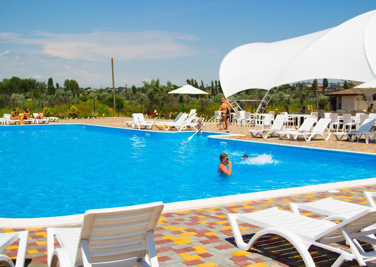 Hotel Promenad Zatoka Luaran gambar