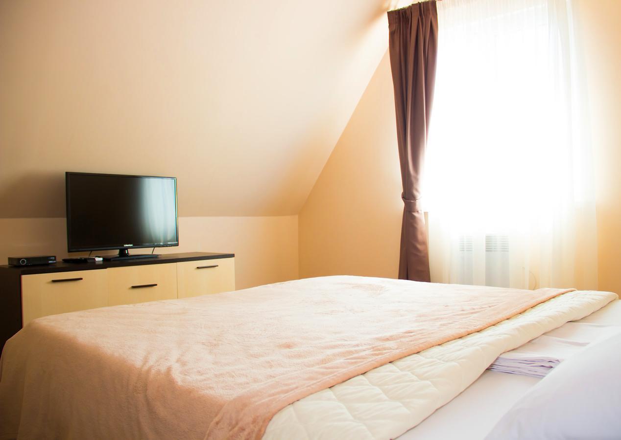 Hotel Promenad Zatoka Luaran gambar