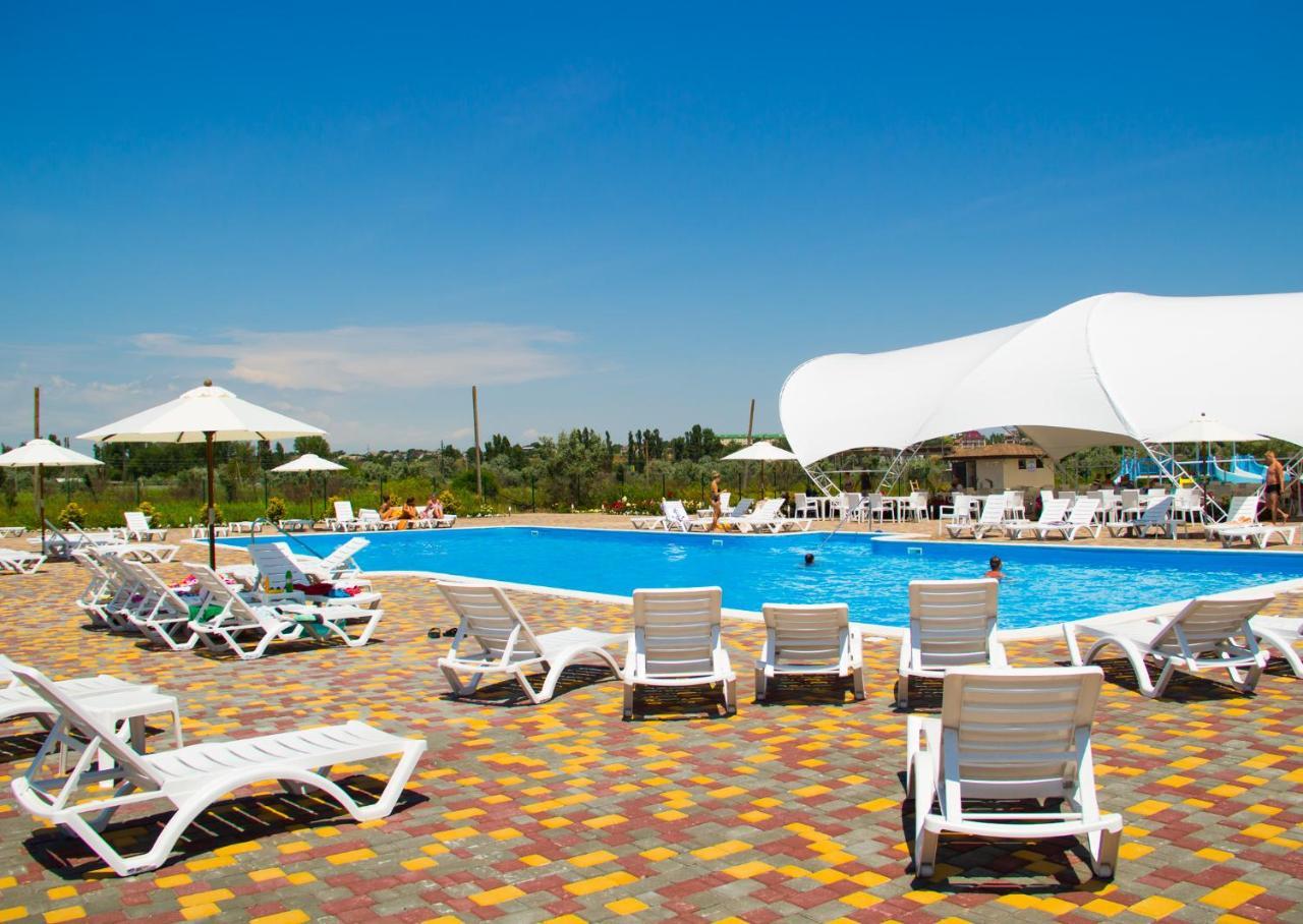 Hotel Promenad Zatoka Luaran gambar