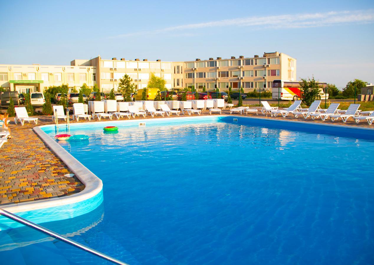 Hotel Promenad Zatoka Luaran gambar